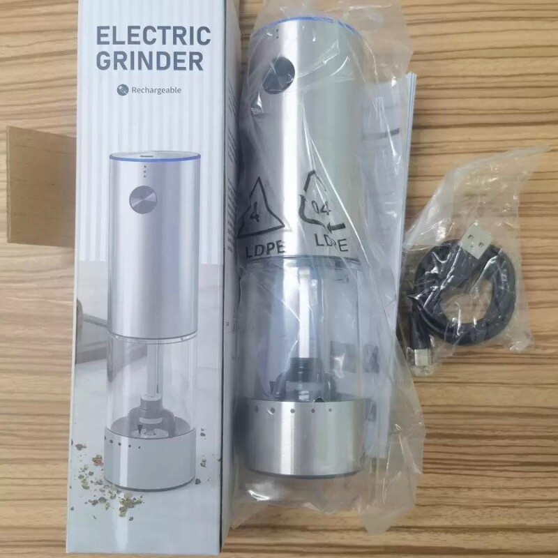 Electric Salt and Pepper Grinder Set